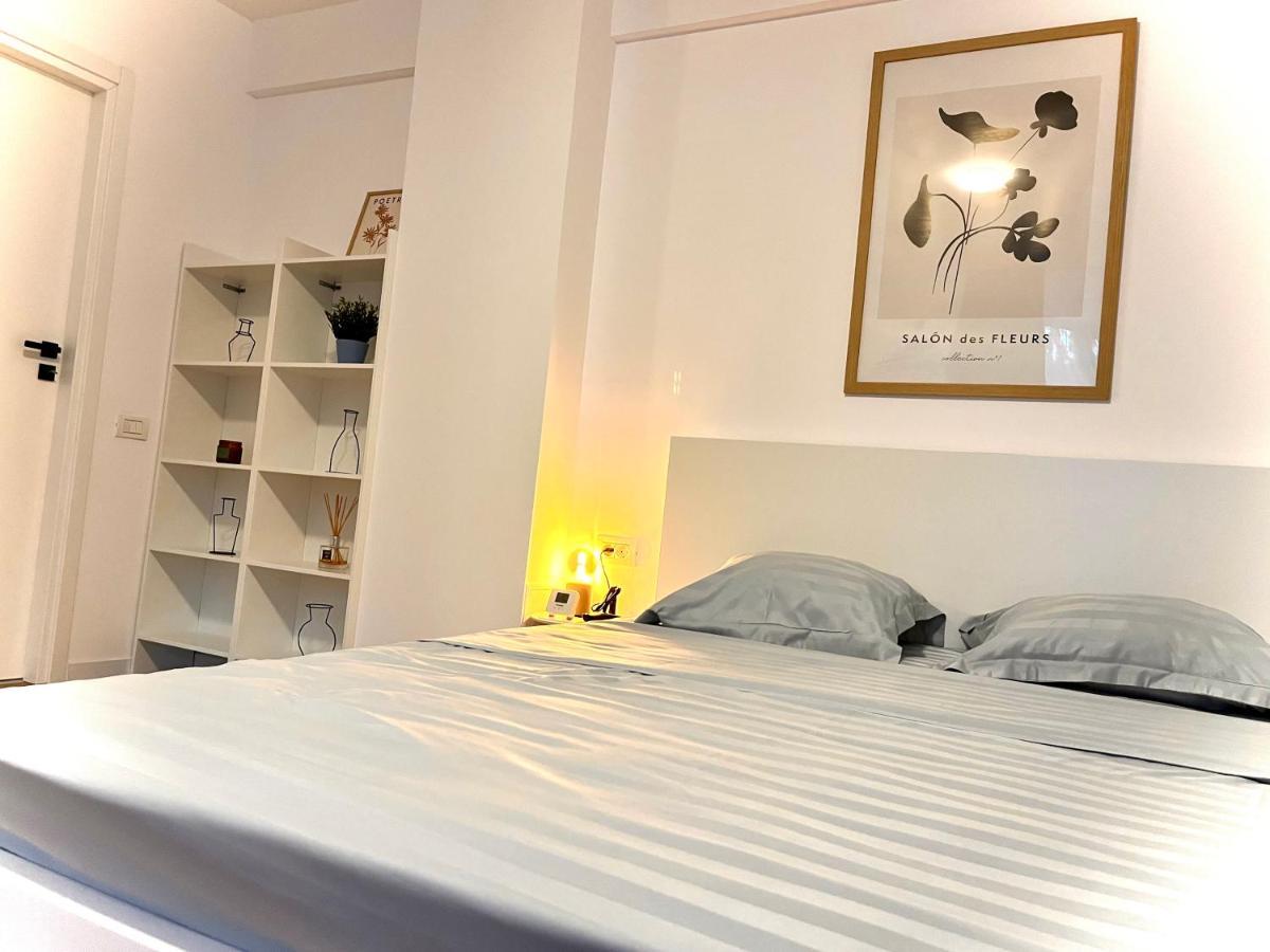 Sky Residence Airport Otopeni 12 Luaran gambar